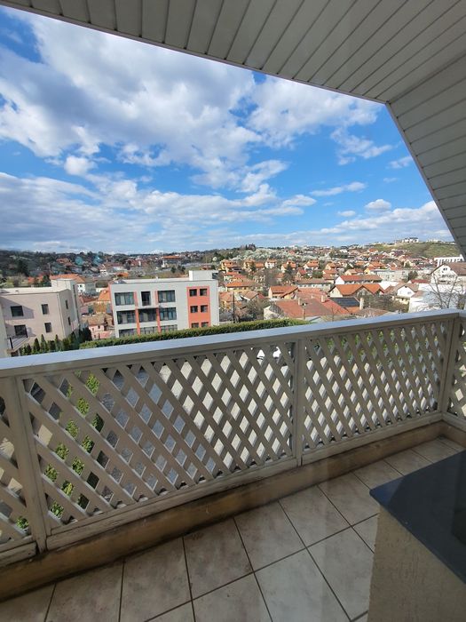 Apartament la casa cu 2 dormitoare