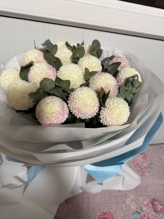 Букеты цветы свежие