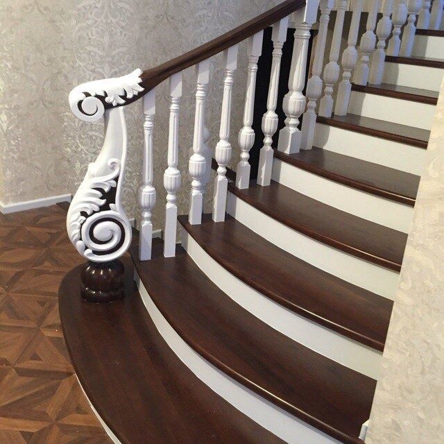 Принимаем заказы на  лестниц из твердых парод