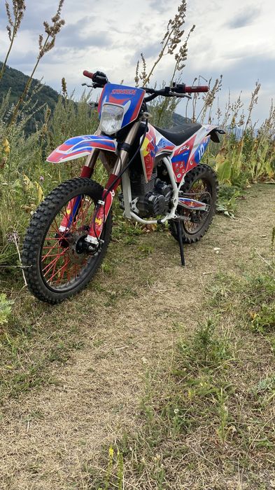 Продам мотоцикл эндуро