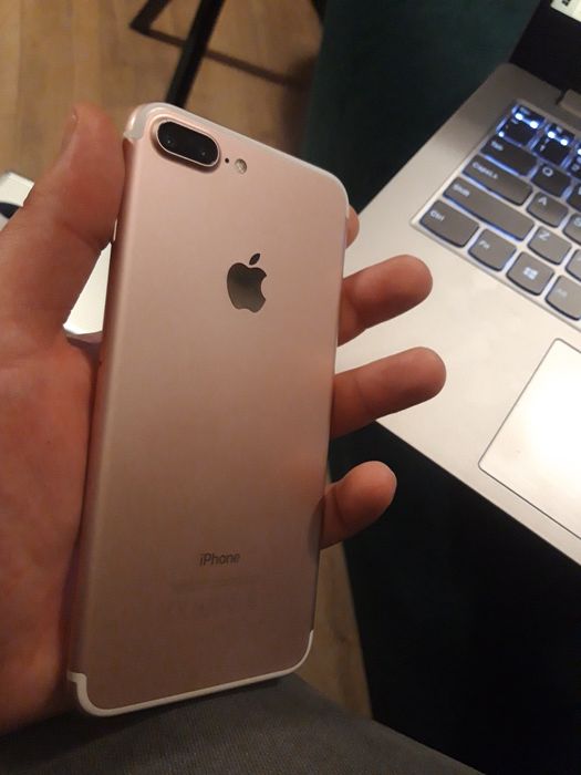 Iphone 7 Plus stare foarte buna baterie 100%