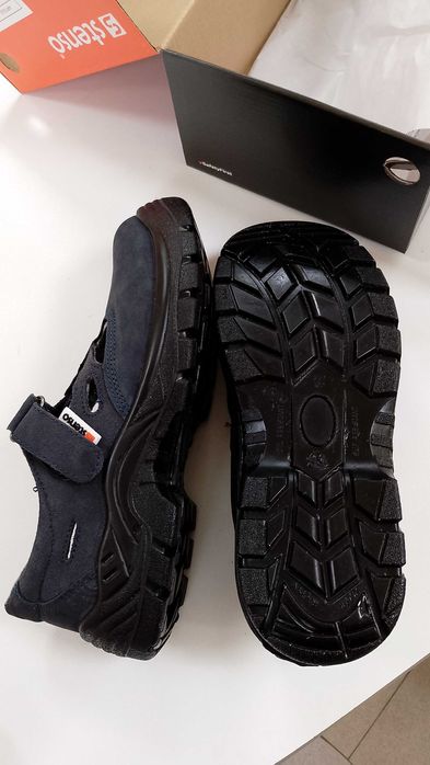 Работни обувки различни