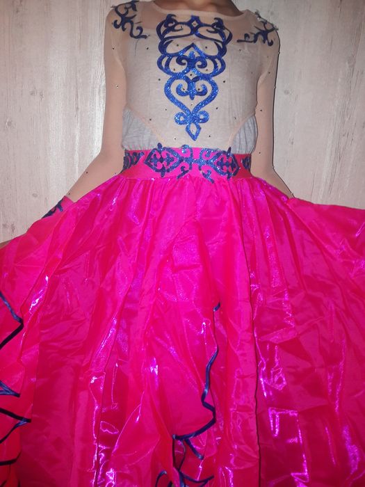 продам танцевальный костюм