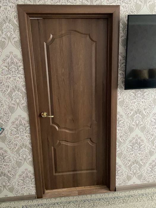 Продам межкомнатные двери.