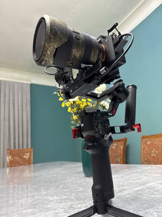 DJI Ronin RS4 + Raven EYE Pro + derjatel