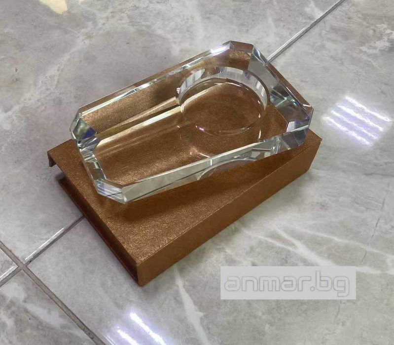 Кристален пепелник за пури