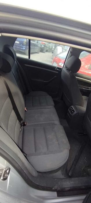 Volkswagen Golf V 1.6 FSI - На Части