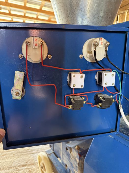 De vanzare presa peleti rumegus