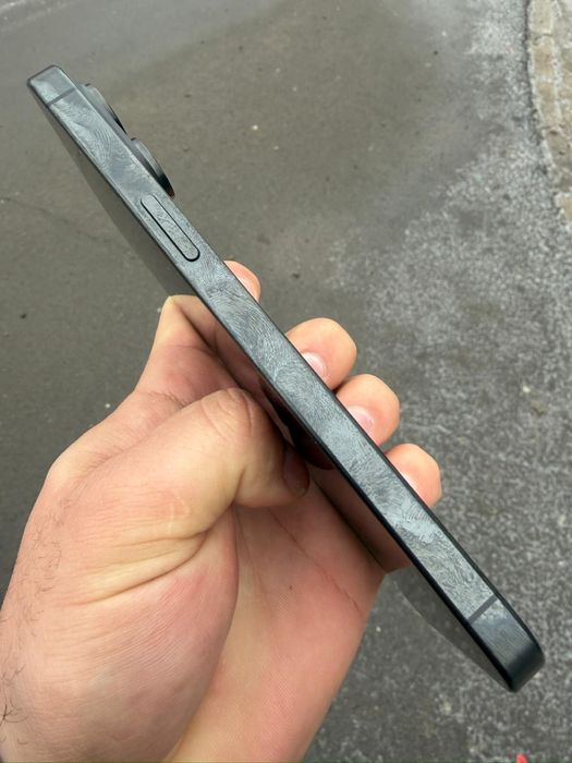 Iphone 15 Pro Max  86% bateria