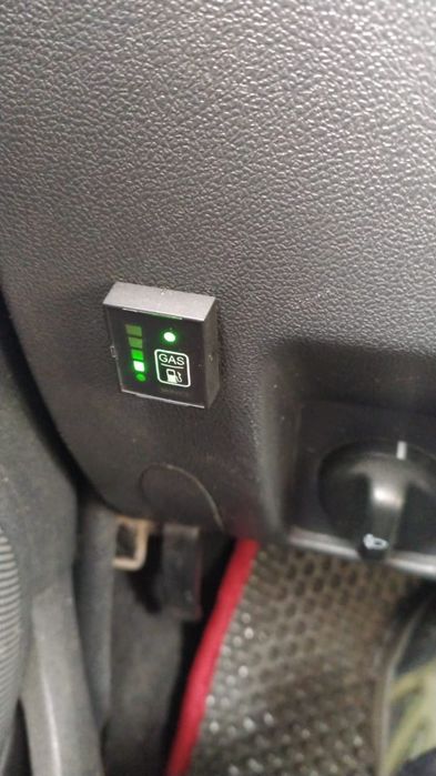 Продам машину ЛАРГУС 16 КЛАПАНА