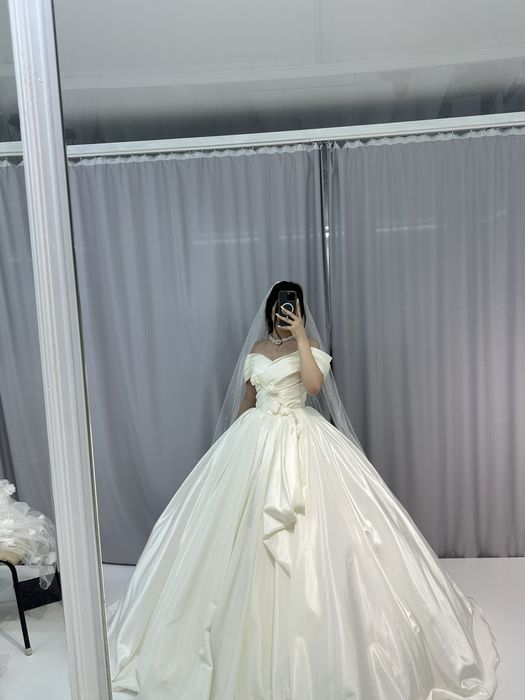 Продам шикарное платье!