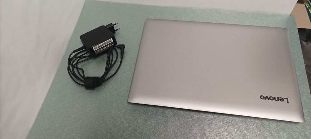 Лаптоп Lenovo Ideapad 320-15IAP