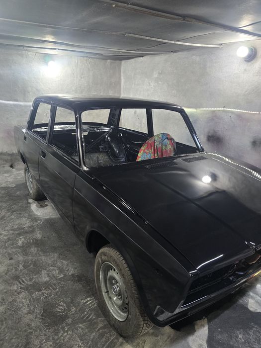 Vaz 2107 sotiladi qora