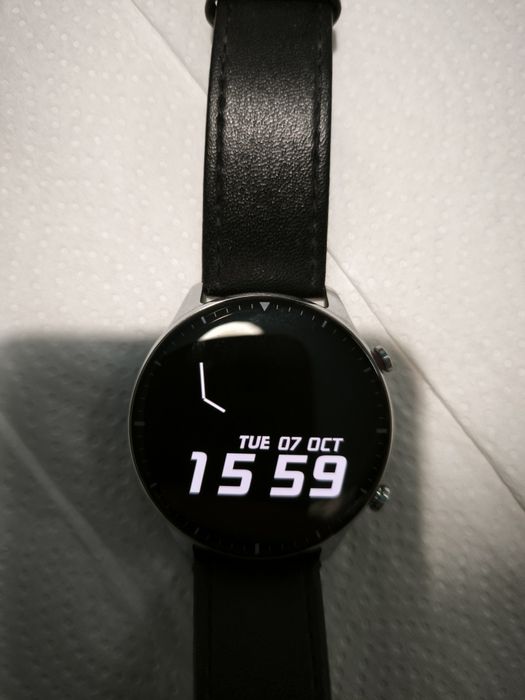 Amazfit GTR 2 -отлично състояние , батерия държи дълго !