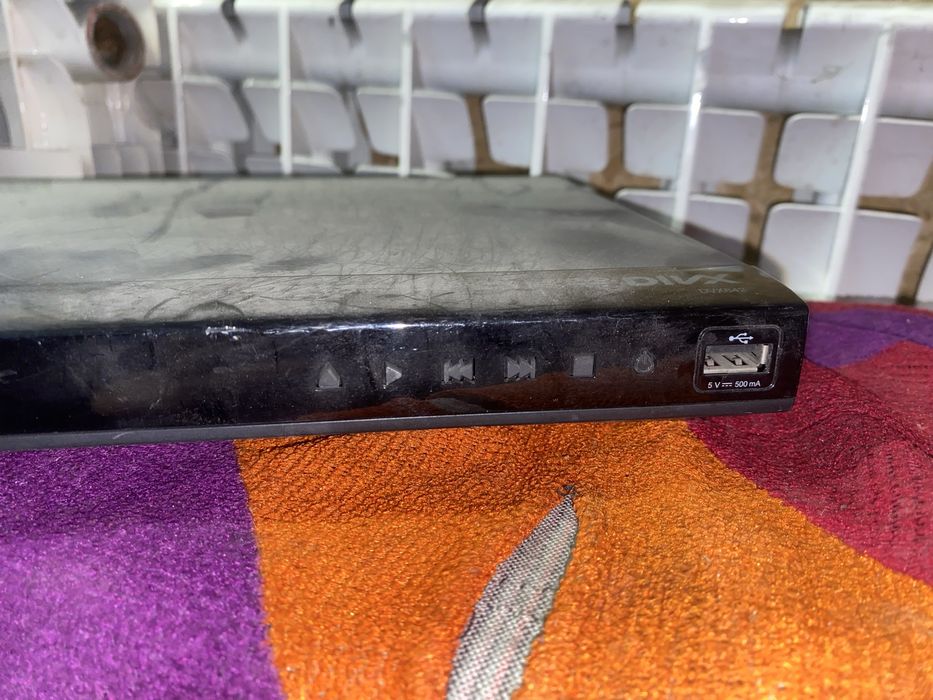 Продам CD/DVD player LG