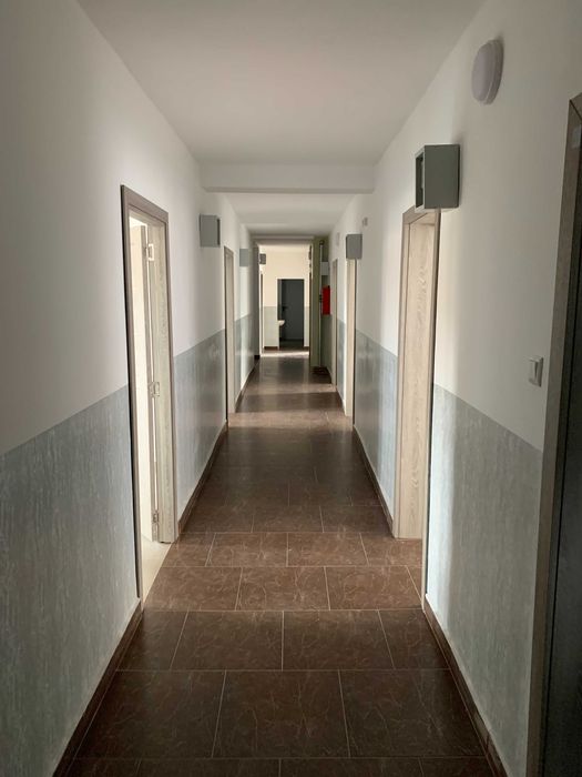 Inchiriere spatii comerciale, birouri, sala protocol.