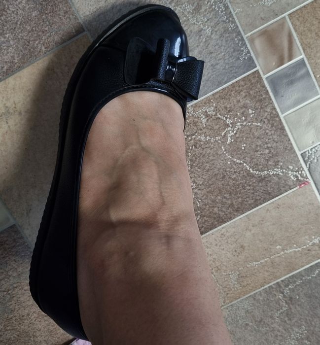 Продам женскую обувь