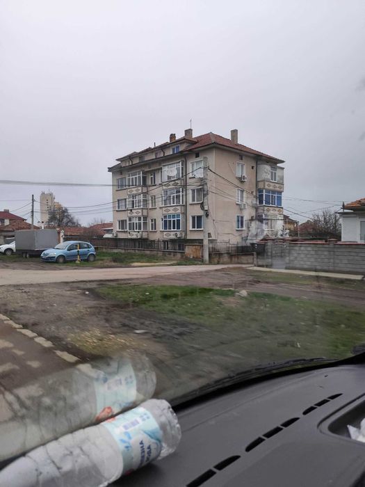 Продава се Тристаен апартамент в Разград, Център - 1000 кв.м за 64 €/кв.м - Снимка #15