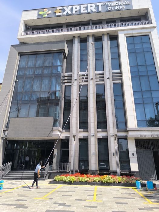 Oyna va fasad yuvush