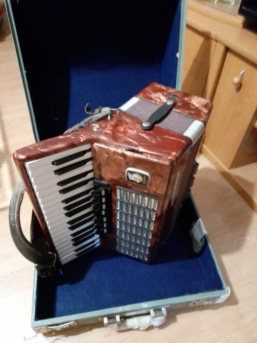 Акордеон втора употреба