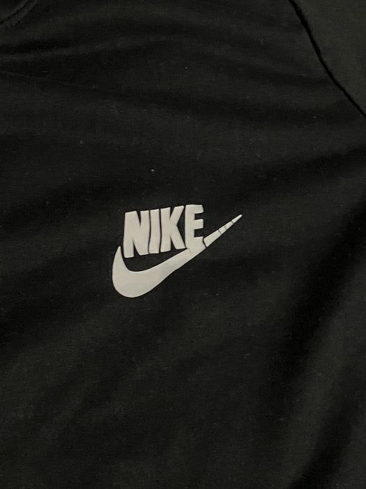 Тениска на Nike S