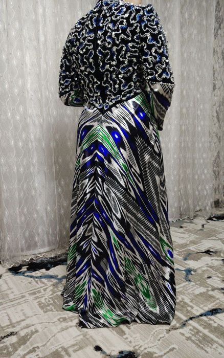 Oqshom libosi xolati yaxshi