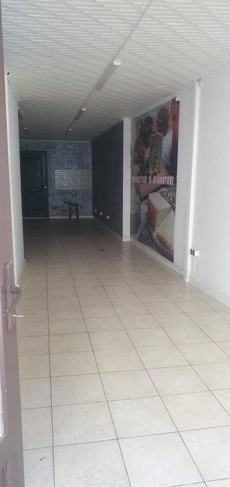 spatii comerciale shaormerie, patiserie, magazin alimentar
