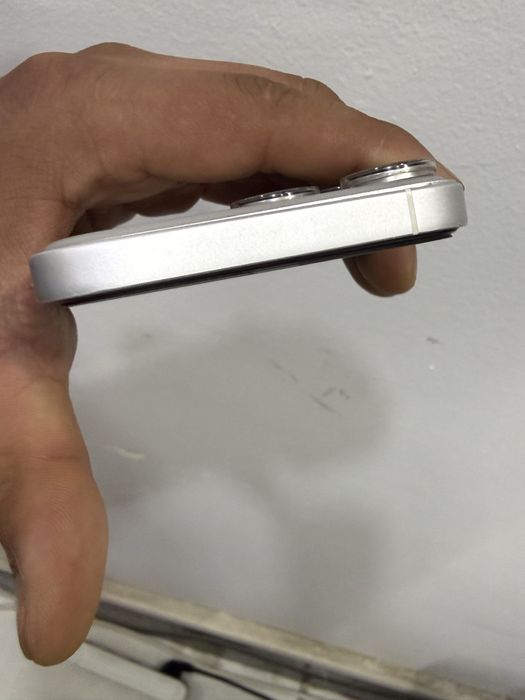 Iphone 11 17 pro korpusda