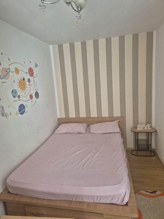 Închiriez apartament 2 camere semidecomandat, strada bahluiului ,lamaita — fotografia 1