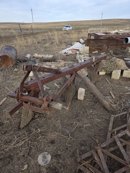 Плук на трактор плук