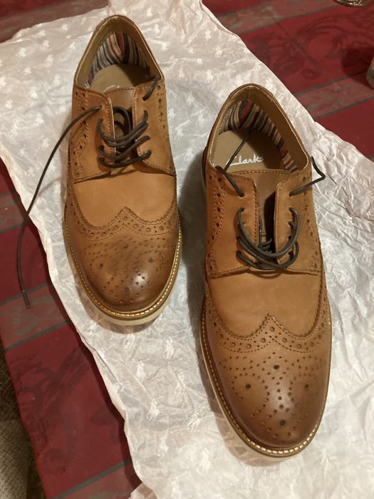 Кожени обивки Clarks