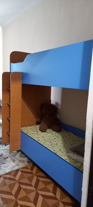 Продается Двухъярусный кровать