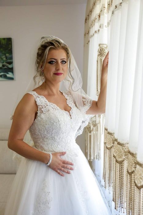 Vând rochie de mireasă, model unicat, Andre & Nicolas Collection.