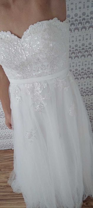 Сватбена рокля Unique