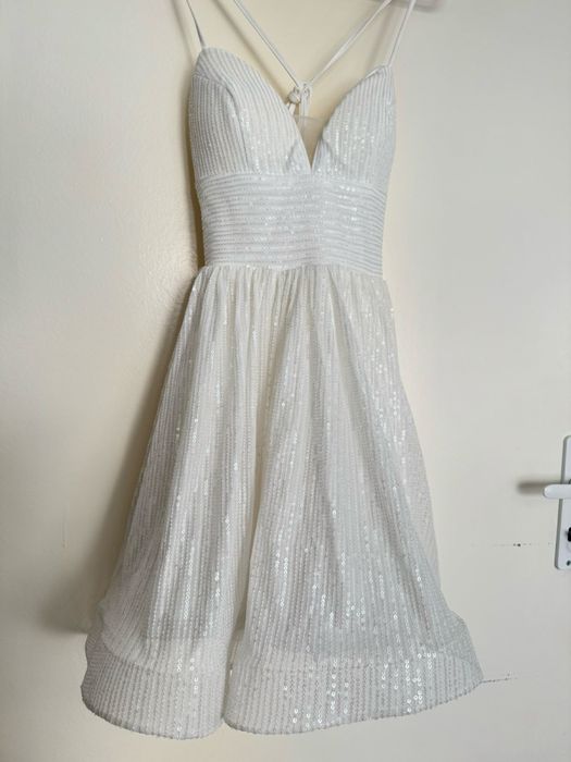 Дамска бяла официална рокля