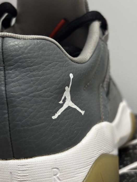 Jordan 11 low CMFT Cool Grey