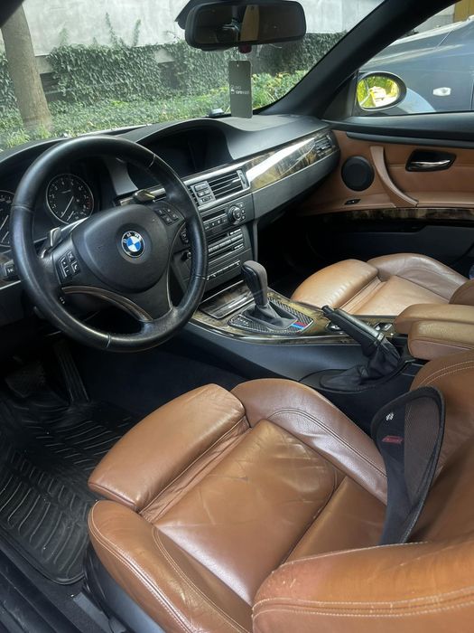 Bmw 330i кабрио.