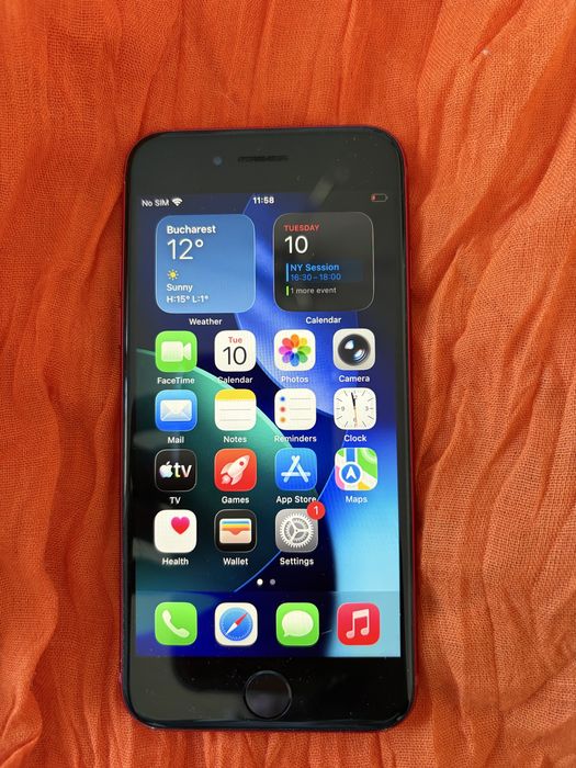 iPhone SE 3 | eMag 2024 64GB Red | cadou 2 huse incluse