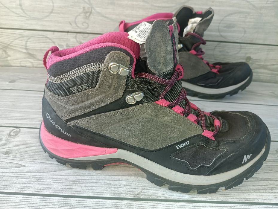 Quechua N 38 кожени маратонки