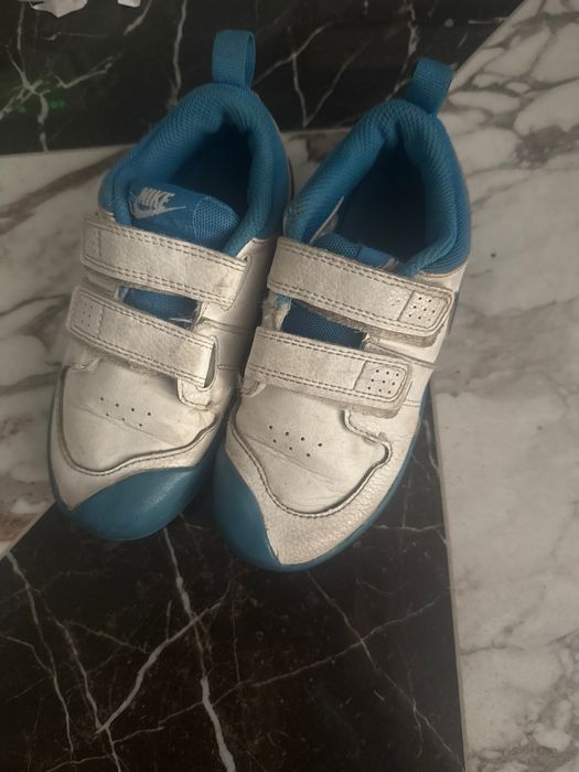 Кроссовки nike размер 26