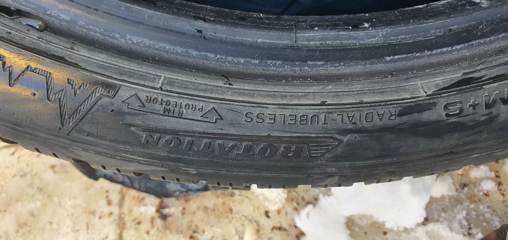 Anvelope iarna Dunlop si GoodYear