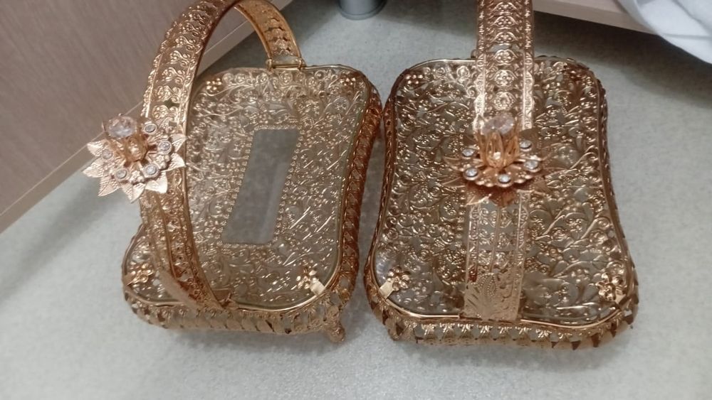 Продам пуховик  зимнии