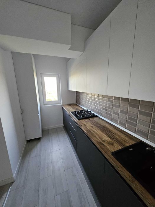 Persoana Fizica Inchiriez apartament cu doua camere