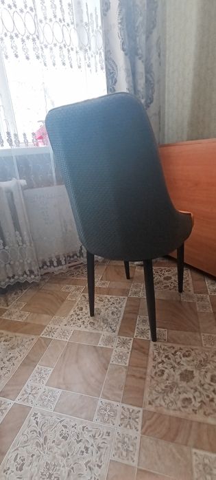 Продам кухонные стулья