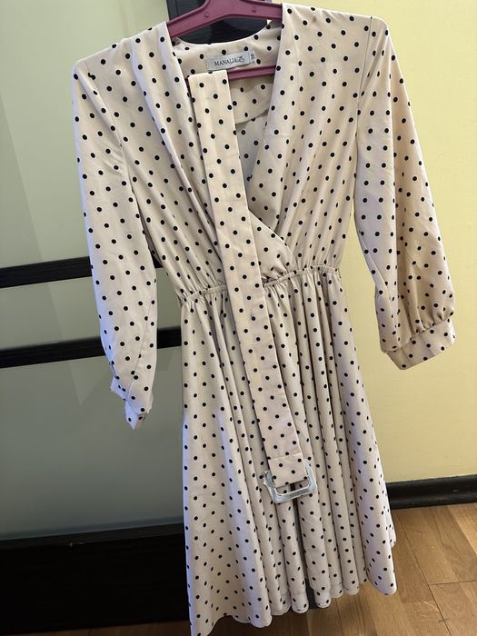 платья в горошек