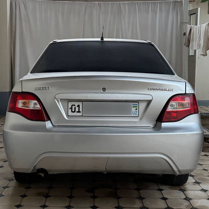 Nexia 2 1.5 sotiladi