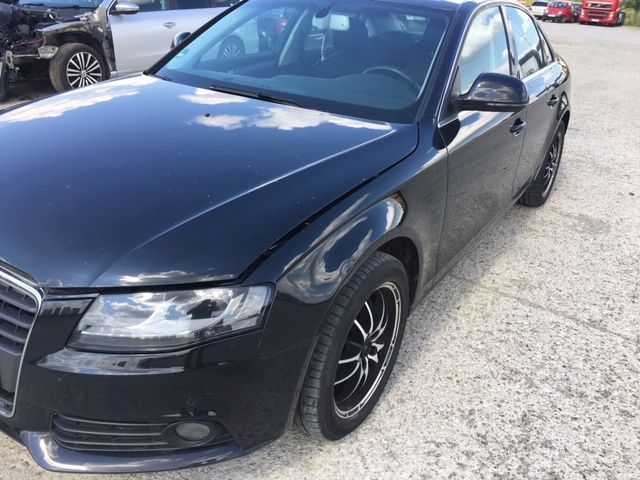 Dezmembrez Audi A4 B8 1,8 TFSI