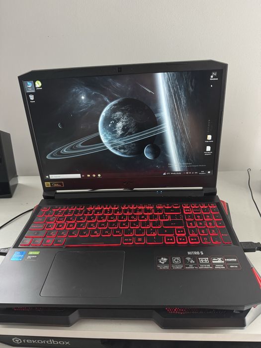Acer nitro 5 геймърски лаптоп