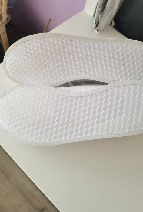 Vând Adidas  nr  36 2/3