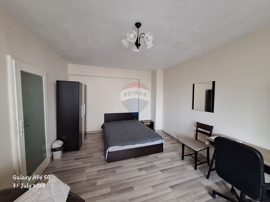 Дава се под наем Четиристаен апартамент в Варна, Чайка - 110 кв.м за 714 € - Снимка #11